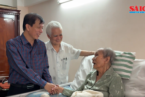 SGGP Newspaper’s leader visits family of late first Editor-in-Chief Vo Nhan Ly