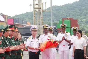 Indian Navy ship makes port call in Da Nang