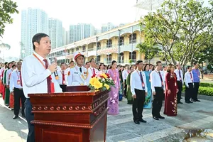 Delegates from HCMC Party Agencies report achievements to President Ho Chi Minh