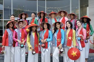 International beauty queens explore Vietnam’s Mekong Delta region