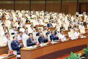National conference discusses implementation of Politburo resolutions
