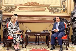 Ho Chi Minh City Chairman receives U.S. Consul General Mellissa A. Brown