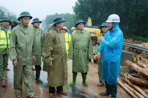 Deputy PM Tran Hong Ha directs recovery efforts for La Son – Hoa Lien Expressway