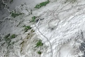 Khanh Hoa, Dak Lak floods worsen as heavy rain persists