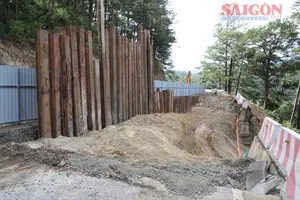 More subsidence sites, cracks appear on Prenn Pass