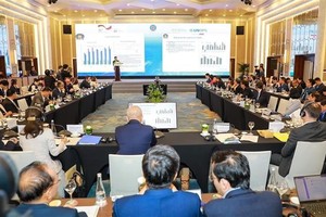 Forum discusses shaping Vietnam’s five-year economic-financial vision