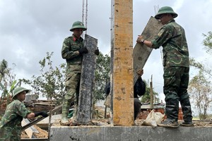 "Quang Trung campaign" races to rebuild homes for disaster-hit Central residents