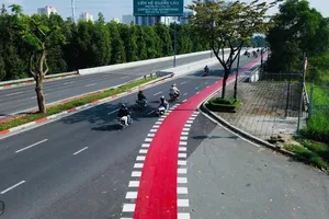 Ho Chi Minh City ready to open bright red-painted bike lane