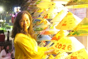 Ấn tượng con đường nón lá ở phường Thủ Dầu Một (TPHCM)