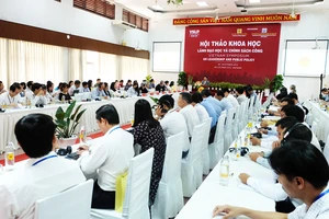 Toàn cảnh hội thảo khoa học