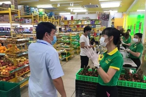 Tìm người đến Mega Market An Phú do có nhân viên nghi mắc Covid-19