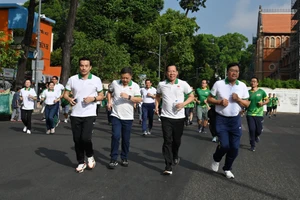 Hơn 30.000 người tham gia Ngày chạy Olympic vì sức khoẻ toàn dân