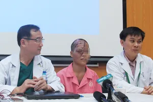 Bệnh nhân Nguyễn Thị Tr. tại buổi họp báo