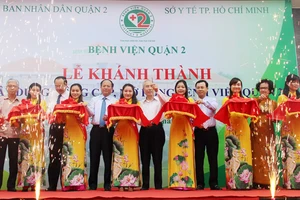 Lễ cắt băng khánh thành dự án xây dựng nâng cấp mở rộng bệnh viện quận 2 giai đoạn 1