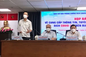 Phó Ban Chỉ đạo phòng chống dịch Covid-19 TPHCM Phạm Đức Hải thông tin tại buổi họp báo