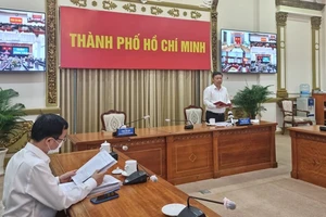 Phó Chủ tịch UBND TPHCM Dương Anh Đức phát biểu tại cuộc họp