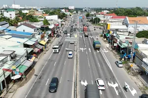 Biển chỉ dẫn đã được kẻ rõ trên quốc lộ 51