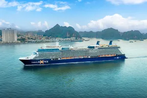 Tàu Celebrity Solstice 