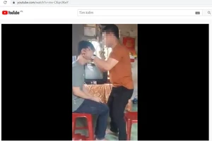 ''Thần y'' trong clip vỗ tai, kéo lưỡi là... sinh viên học viện âm nhạc