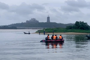 Quảng Ngãi: Một người chèo ghe đi thả lưới bị đuối nước tử vong