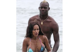  Tình cũ Balotelli có tình mới