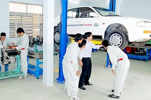 Tuyển sinh giáo dục nghề nghiệp: Thắng lớn nhờ “bao” 100% có việc làm 