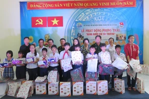 Vững chắc “thế trận lòng dân” 