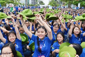 Giữ gìn, phát huy lối sống văn hóa: Người trẻ phải tiên phong từ việc nhỏ nhất