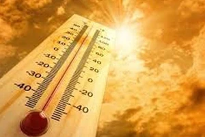 Bắc bộ và Trung bộ tăng nhiệt, nắng nóng 36°C