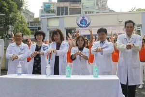 Phòng chống lây nhiễm chéo trong bệnh viện: Bắt đầu từ vệ sinh tay