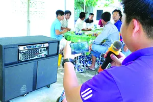 Karaoke di động tiếp tục “tra tấn” xóm làng 