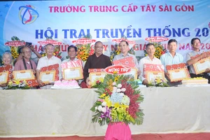 Tấm lòng người thầy 