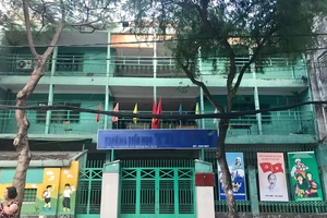 Trường học bỏ hoang