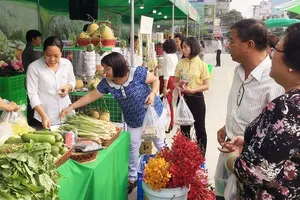 Phiên chợ nông sản chất lượng và an toàn