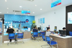 VietinBank và VBI đồng hành cùng các y, bác sĩ trước dịch Covid-19