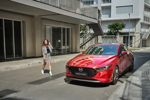 Nữ giới ngày càng ưa chuộng Mazda3 Sport