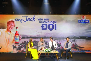 Ca sĩ Jack là đại sứ thương hiệu đầu tiên của bia Larue