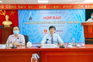 Họp báo Giải Báo chí quốc gia lần thứ XV - năm 2020. Ảnh: HNM 