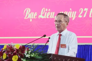 Bí thư Tỉnh ủy Bạc Liêu Lữ Văn Hùng phát biểu tại hội nghị