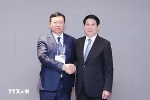 Chủ tịch nước Lương Cường tiếp Chủ tịch Tập đoàn Lotte và Tổng Thư ký Phòng Thương mại Quốc tế