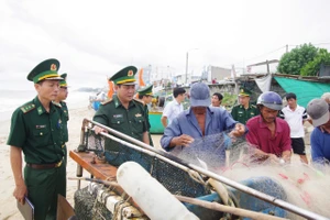 Lực lượng Bộ đội Biên phòng tỉnh Bà Rịa - Vũng Tàu tuyên truyền chống khai thác IUU cho ngư dân