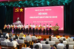 Bà Rịa -Vũng Tàu công bố và trao quyết định cho các cán bộ chủ chốt