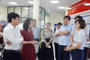 Đoàn công tác khảo sát thực tế tại Trung tâm phục vụ hành chính công phường Bà Rịa