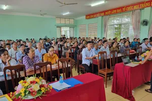 Quang cảnh buổi tập huấn các giải pháp quản lý dinh dưỡng cho cây trồng theo hướng hữu cho nông dân xã Bàu Lâm, TPHCM