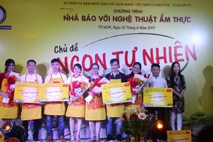 4 cặp đôi nhà báo đạt giải Ẩm thực triển vọng