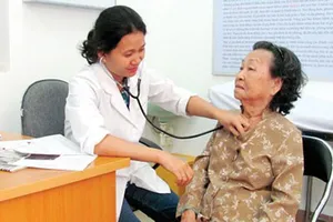 Khám sức khỏe định kỳ phòng ngừa bệnh đái tháo đường tại BV quận 2 TPHCM.