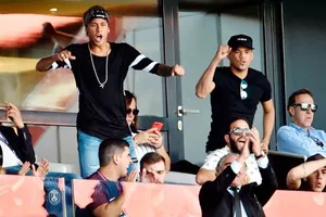 Neymar phấn khích khi PSG ghi bàn