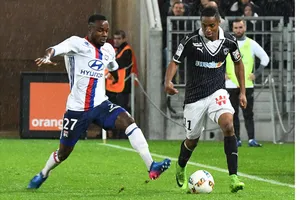 Lyon (1) - Bordeaux (6): Giữ vững ngôi đầu