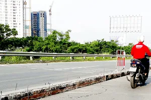 Chông sắt bẫy người đi đường