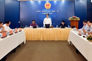 政府副總理武德膽主持了為水產加工與出口協會(VASEP)解除困難與羈絆的對話會議。（圖源：C.T）